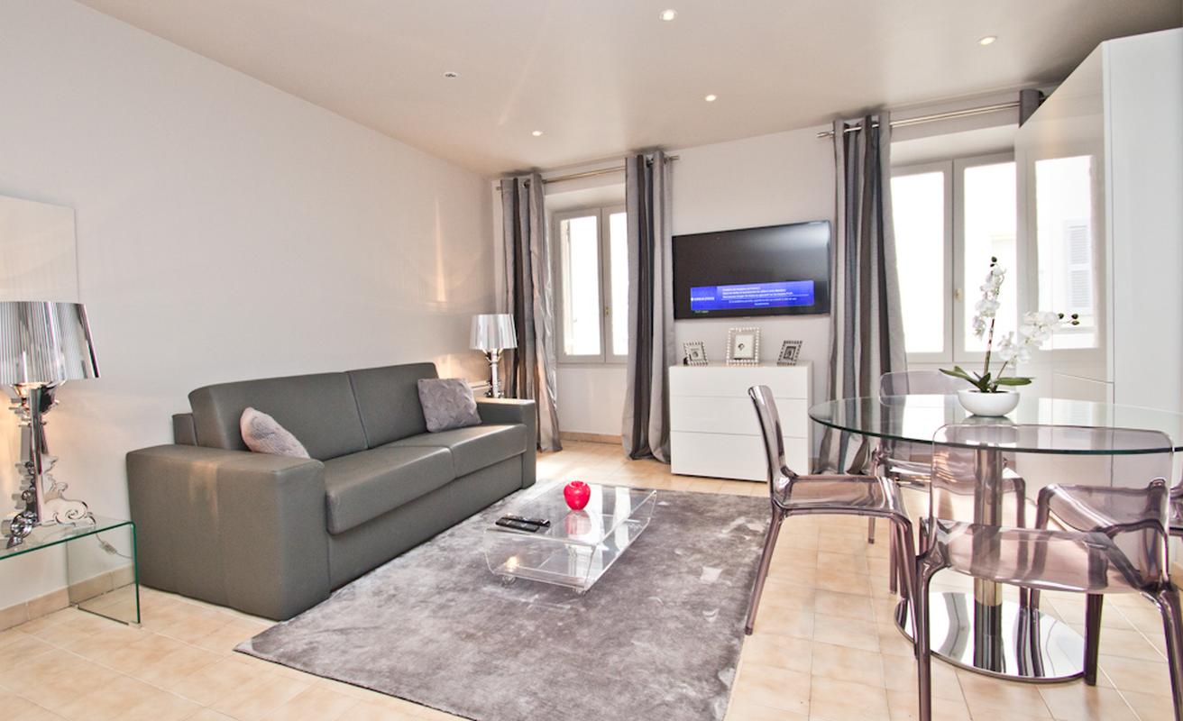 Smart studio beside the Palais des Festivals